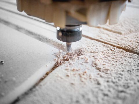 <strong>Bei der präzisen Kunststoffbearbeitung alles im Griff – mit Werkzeuglösungen von LUKAS-ERZETT.</strong>
